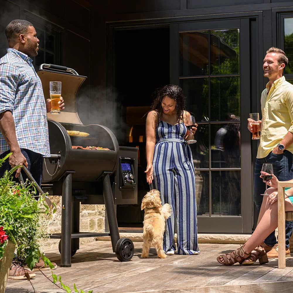 Broil King 495051 Regal Pellet 400 Smoker And Grill 8 Broil King 495051 Regal Pellet 400 Smoker And Grill - Image 6