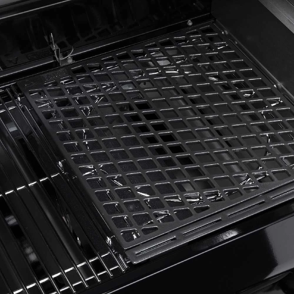 Weber SmokeFire Sear + ELX4 Freestanding Pellet Grill, 24-Inch (WEB-22722001) 7 Weber SmokeFire Sear + ELX4 Freestanding Pellet Grill, 24-Inch (WEB-22722001) - Image 5